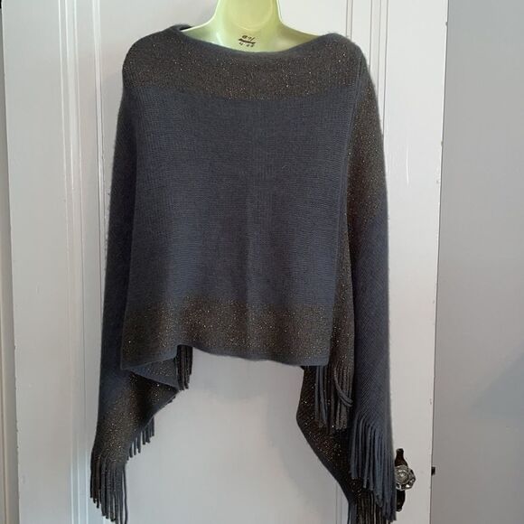 Nwot 2 Chic gray acrylic sweater with metallic gold thread - Picture 7 of 11